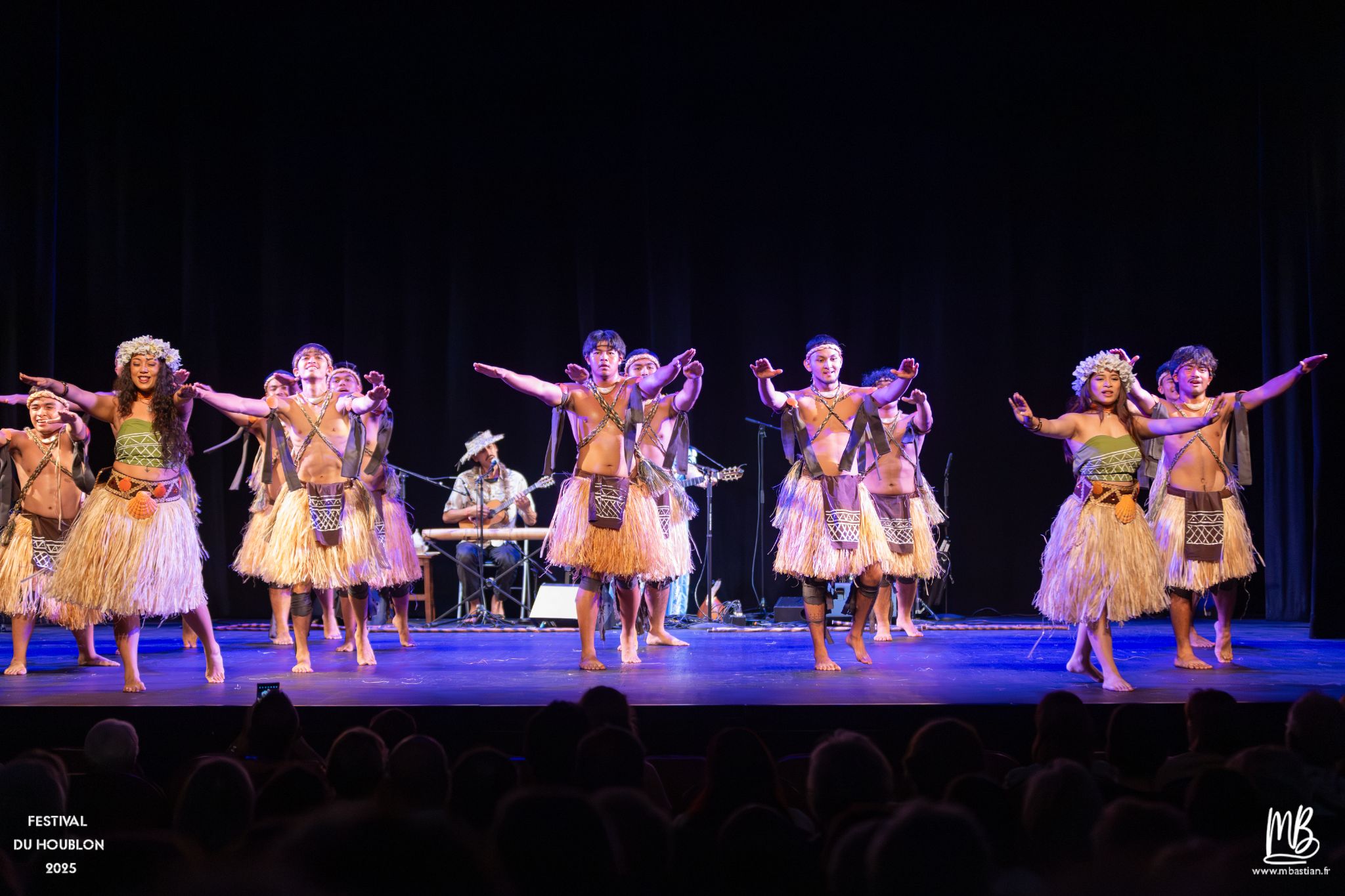 20250820 D'UN MONDE A L'AUTRE (ILE DE GUAM) MB 22